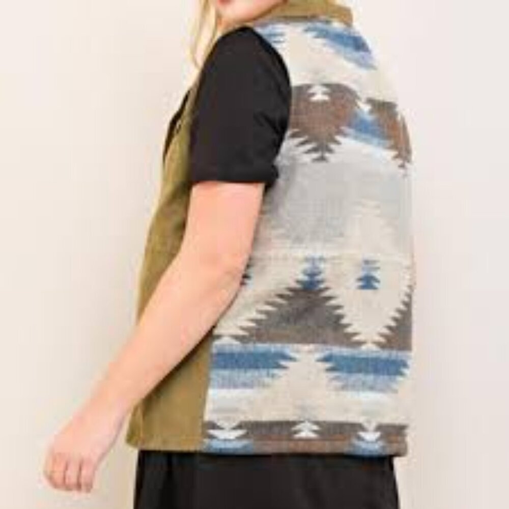 Entro Olive Green Sleeveless Aztec Utility Vest Small